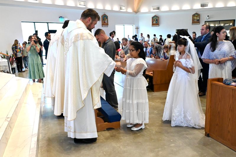 2025-04-05-first-communion-mass-0511.jpg