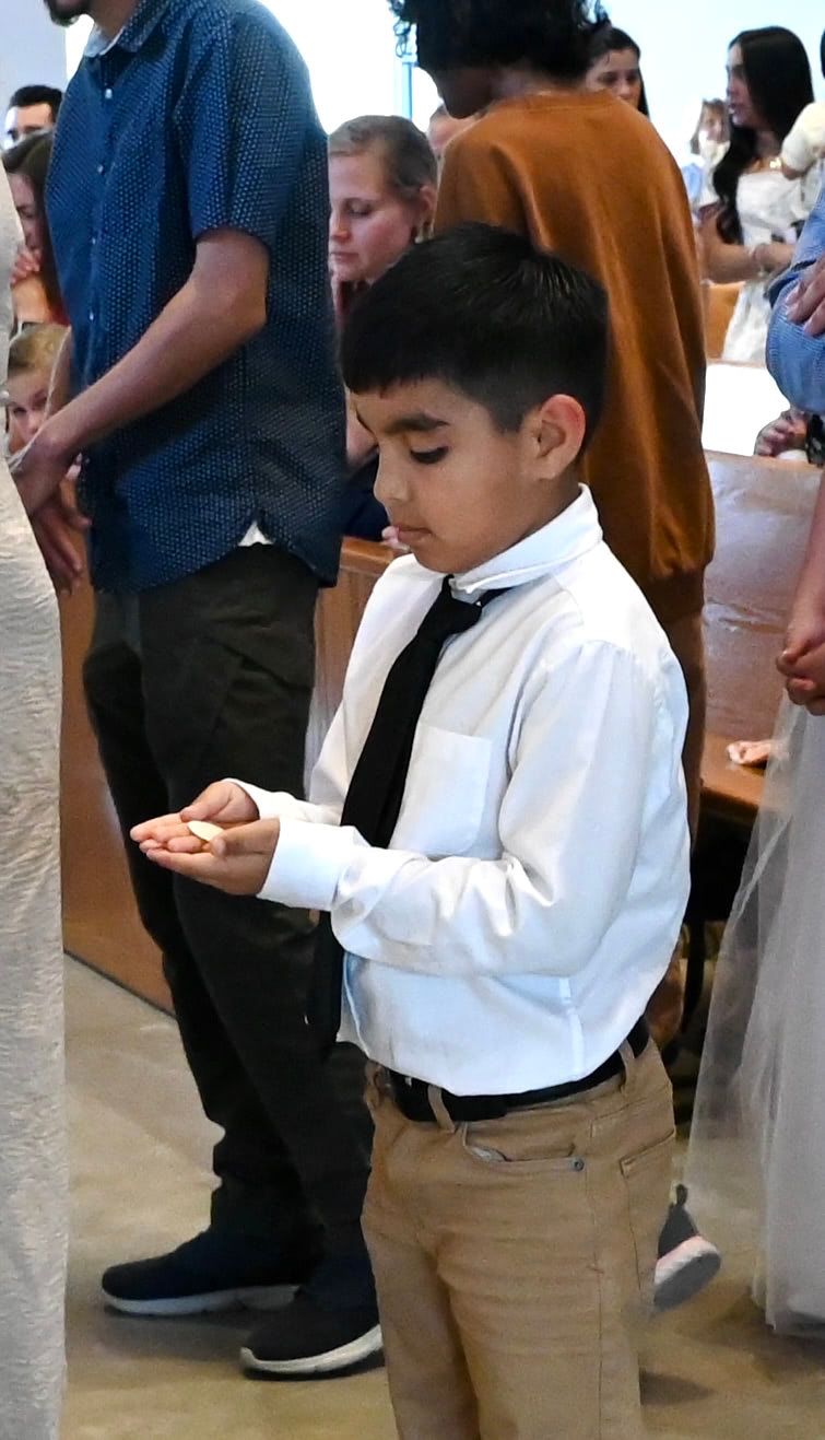 2025-04-05-first-communion-mass-0553.jpg