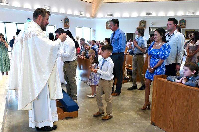2025-04-05-first-communion-mass-0558.jpg