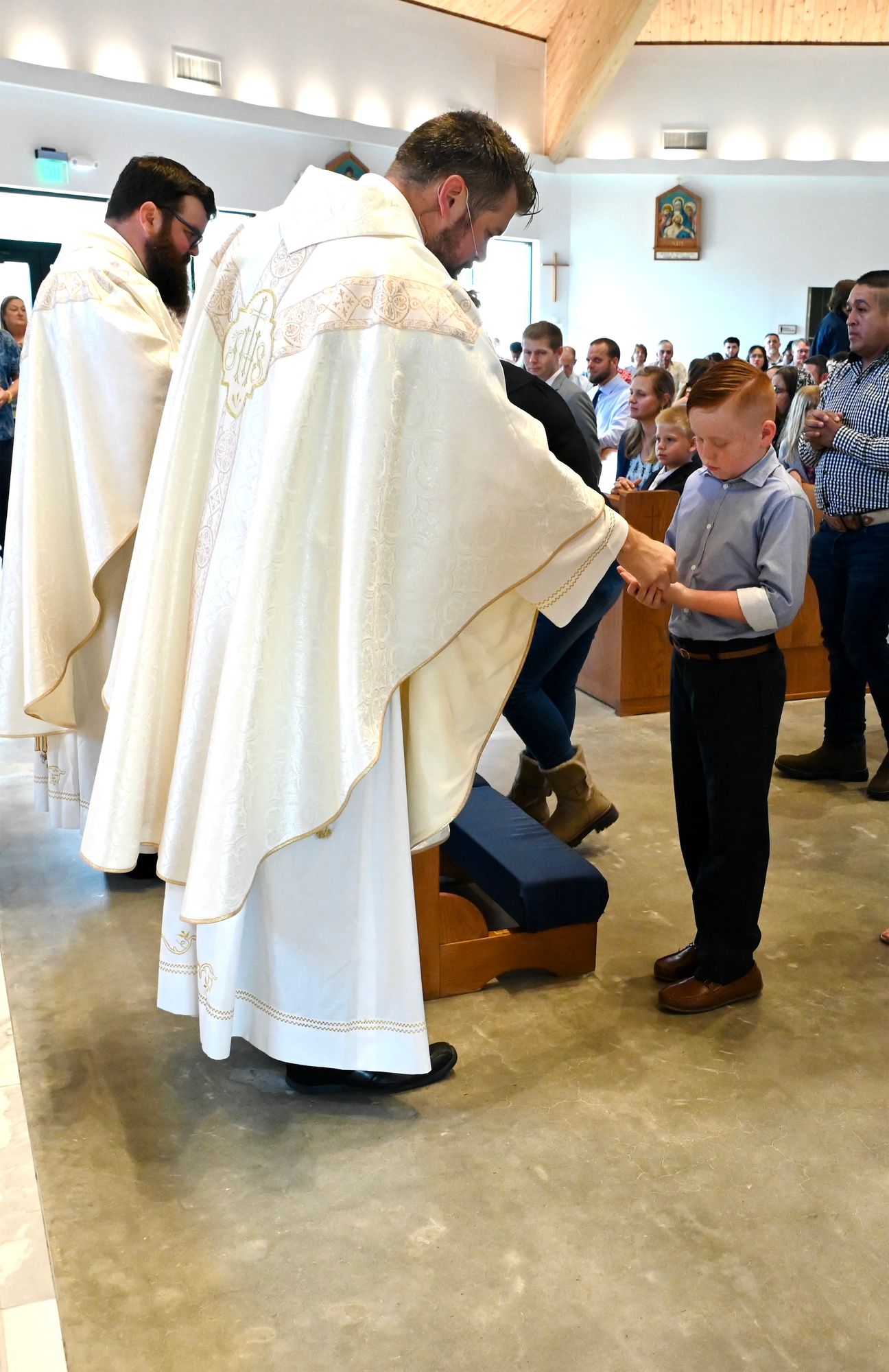 2025-04-05-first-communion-mass-0577.jpg