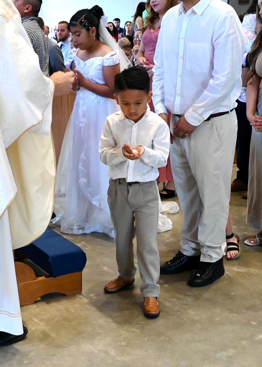 2025-04-05-first-communion-mass-0584.jpg