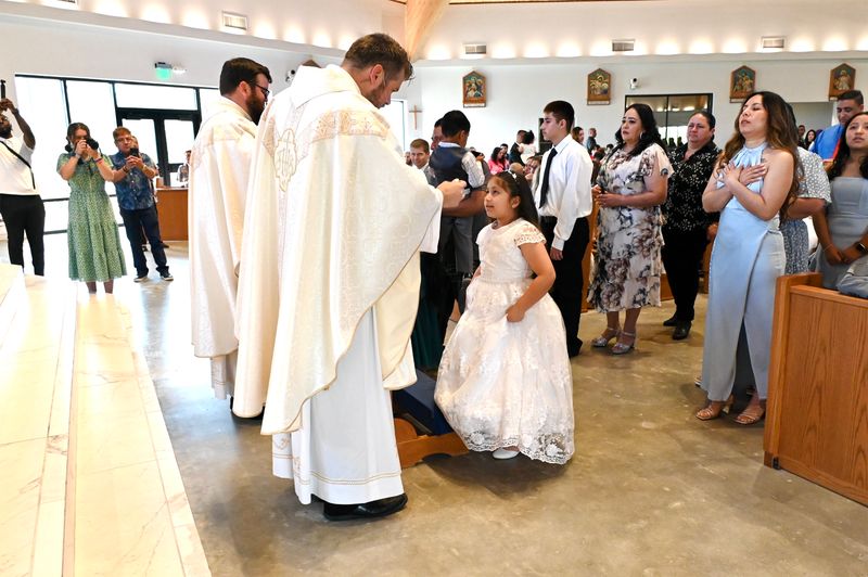 2025-04-05-first-communion-mass-0595.jpg