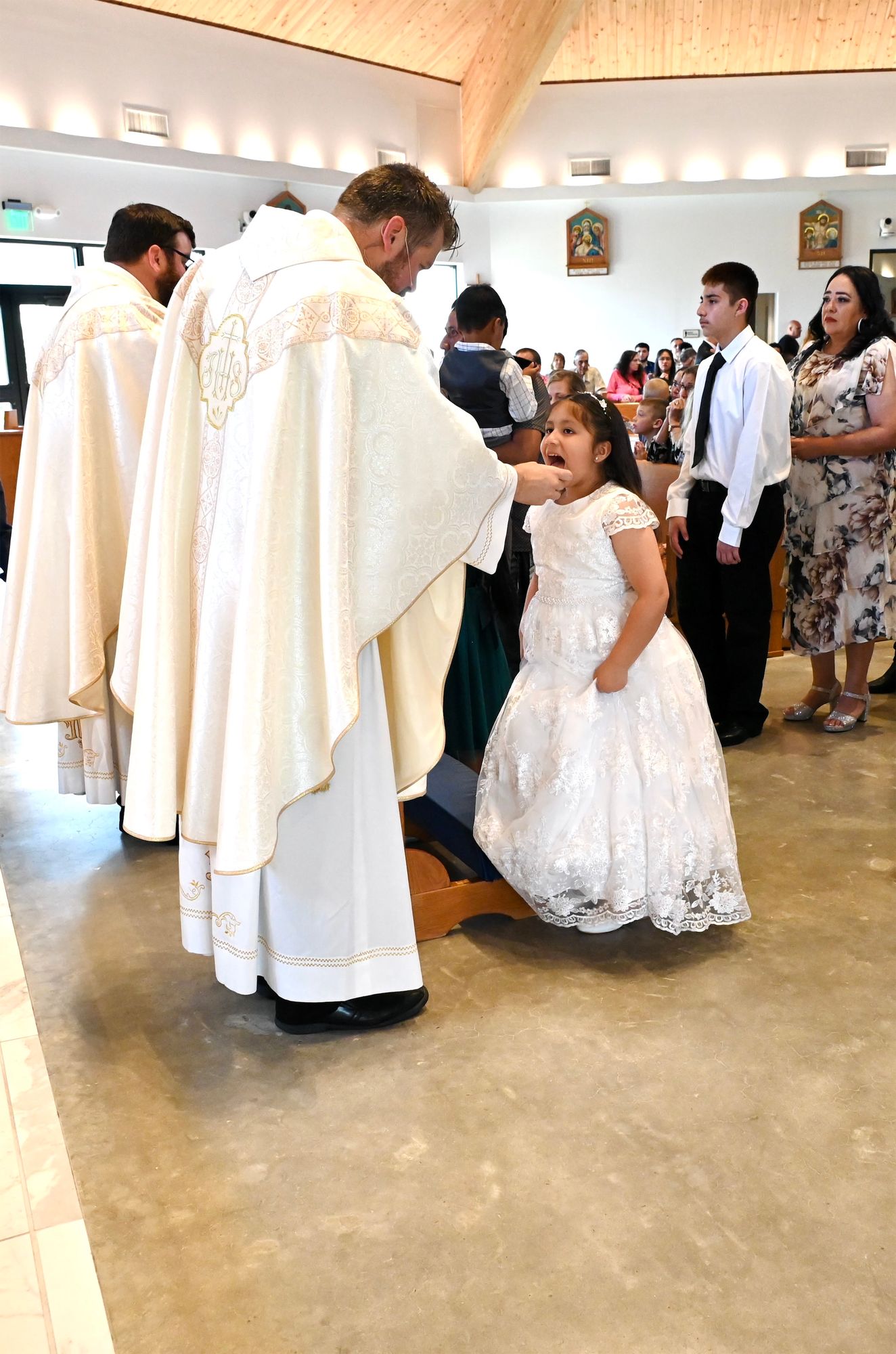 2025-04-05-first-communion-mass-0597.jpg
