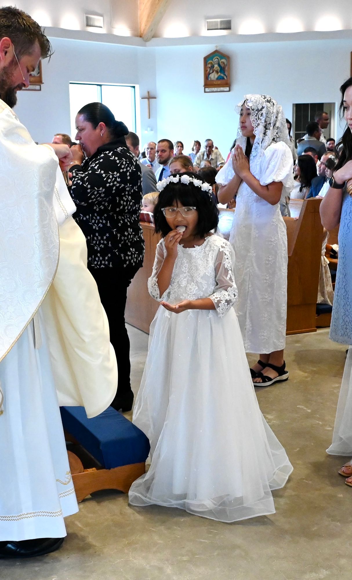 2025-04-05-first-communion-mass-0610.jpg