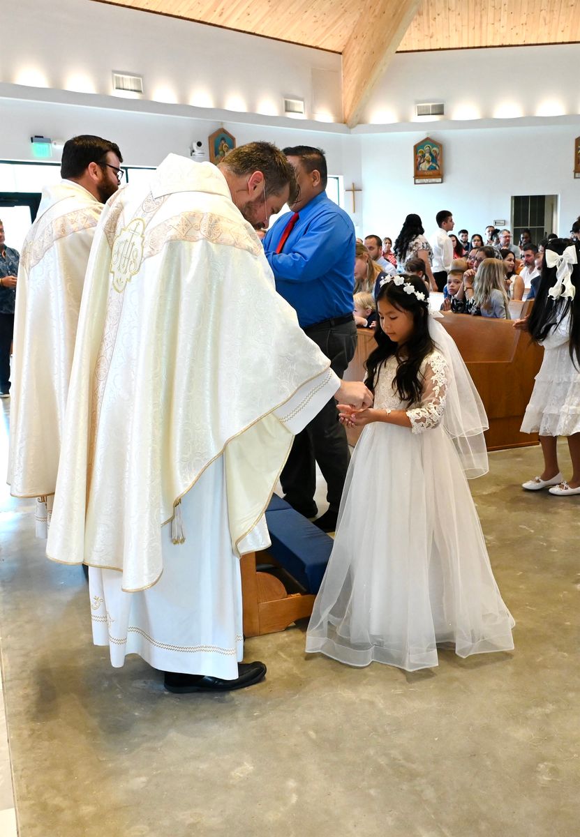 2025-04-05-first-communion-mass-0613.jpg
