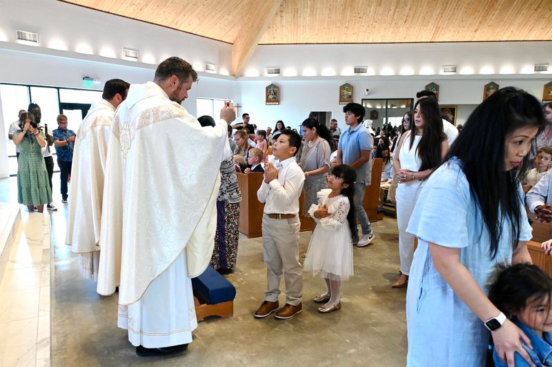 2025-04-05-first-communion-mass-0625.jpg