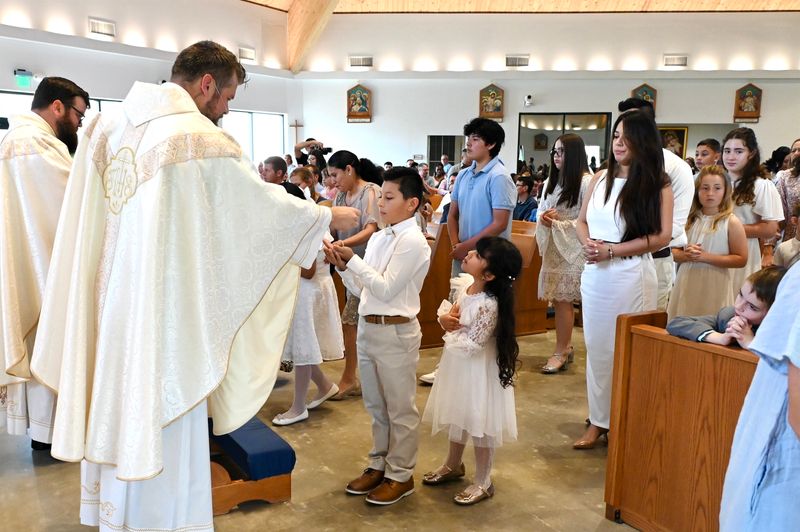 2025-04-05-first-communion-mass-0627.jpg