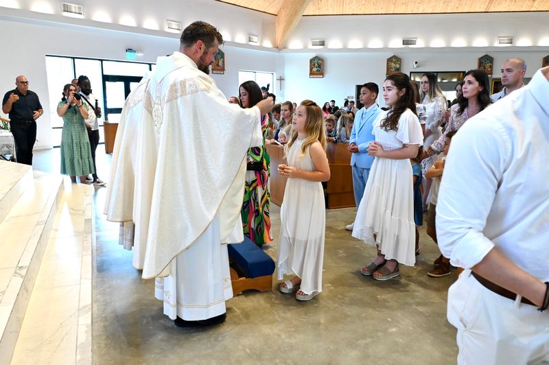 2025-04-05-first-communion-mass-0636.jpg