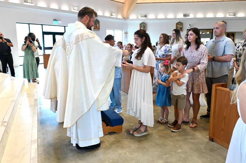 2025-04-05-first-communion-mass-0646.jpg