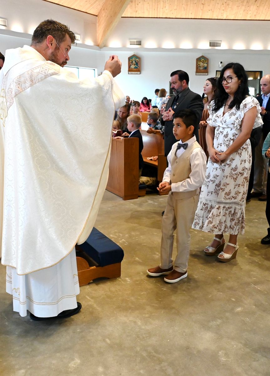 2025-04-05-first-communion-mass-0652.jpg