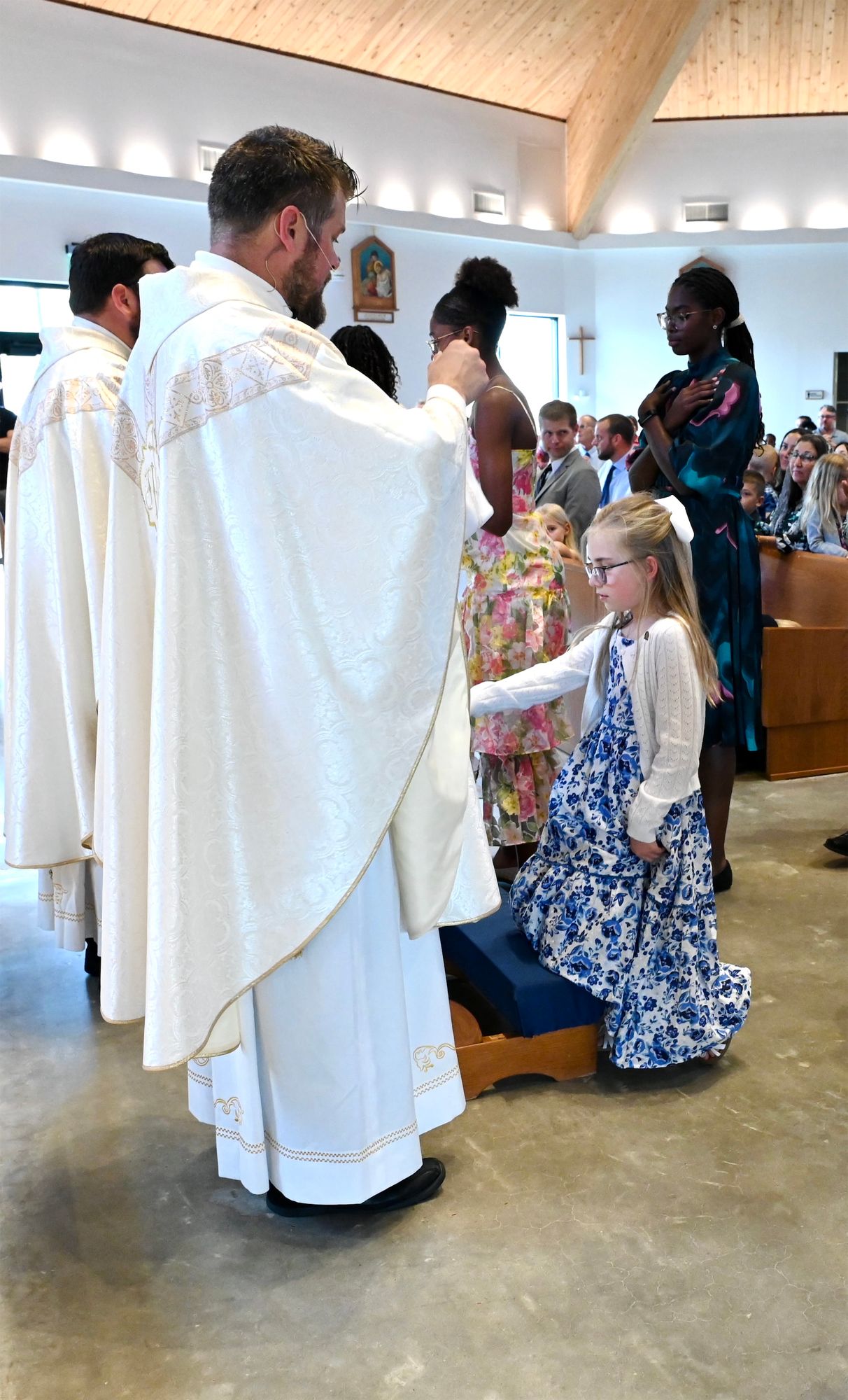 2025-04-05-first-communion-mass-0666.jpg
