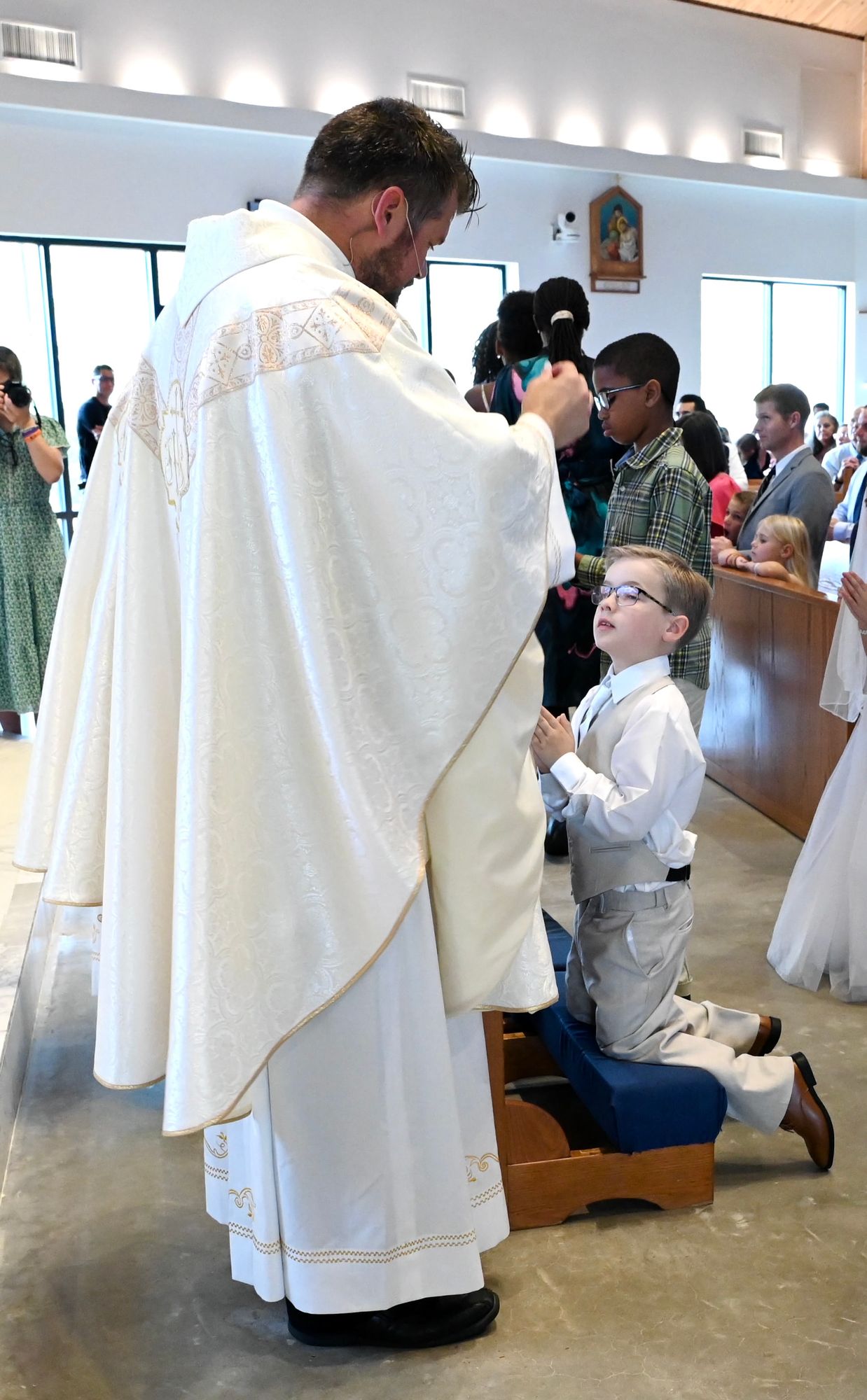 2025-04-05-first-communion-mass-0670.jpg