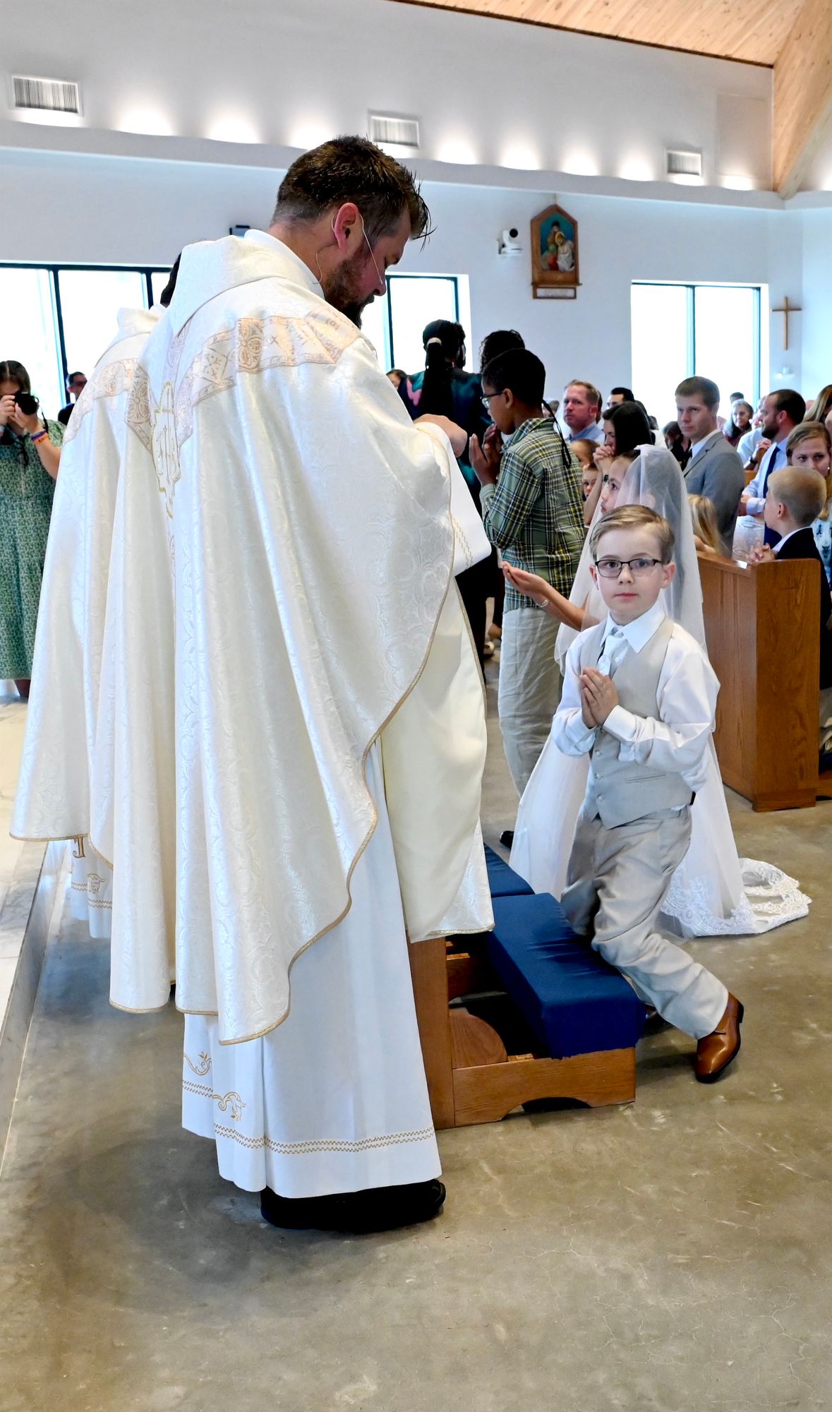 2025-04-05-first-communion-mass-0675.jpg