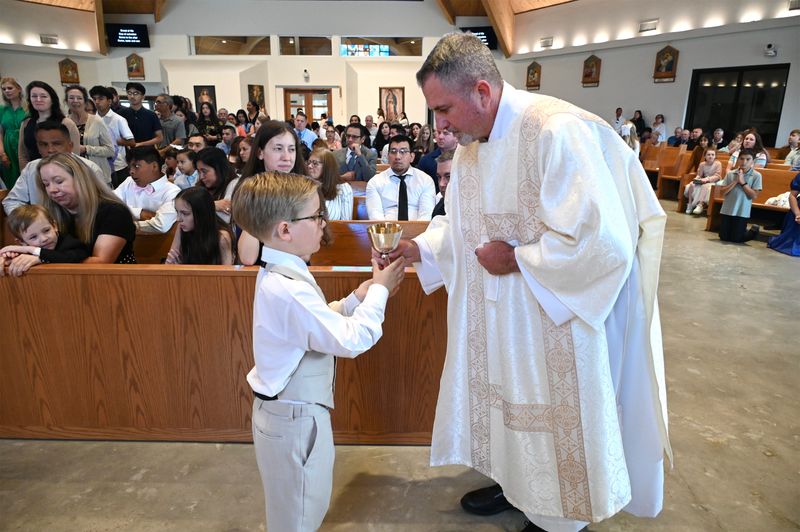 2025-04-05-first-communion-mass-0676.jpg