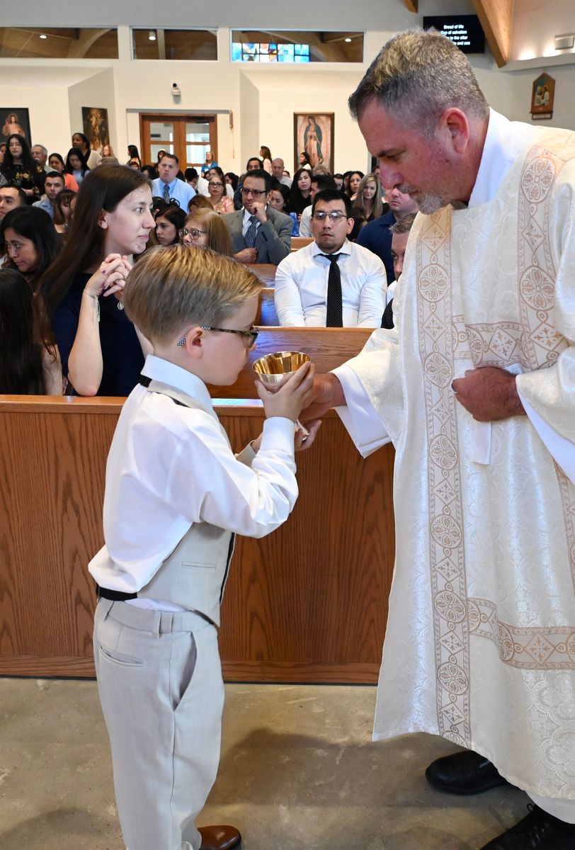 2025-04-05-first-communion-mass-0677.jpg