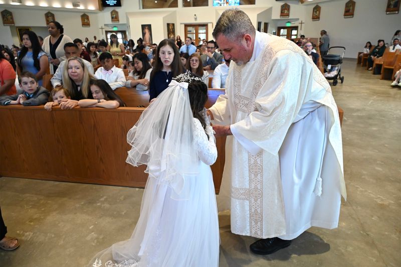 2025-04-05-first-communion-mass-0696.jpg