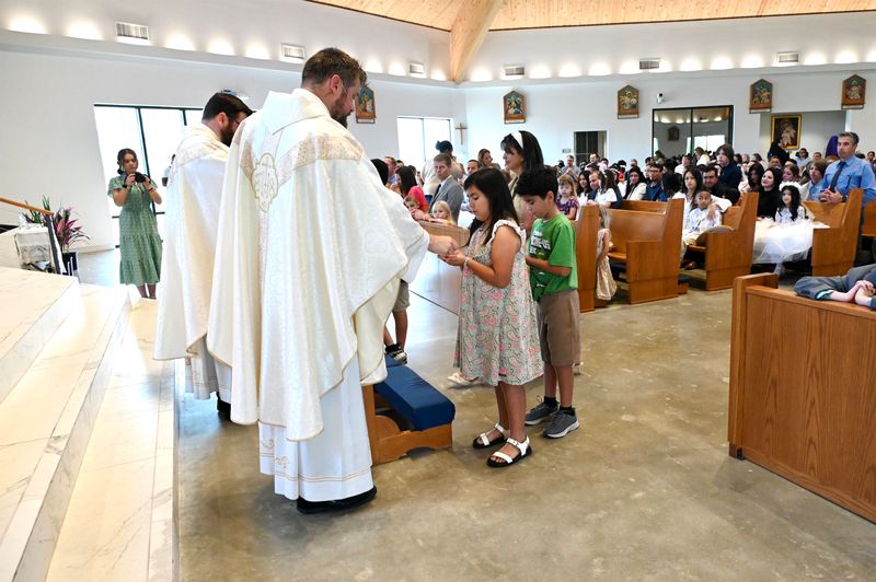 2025-04-05-first-communion-mass-0697.jpg