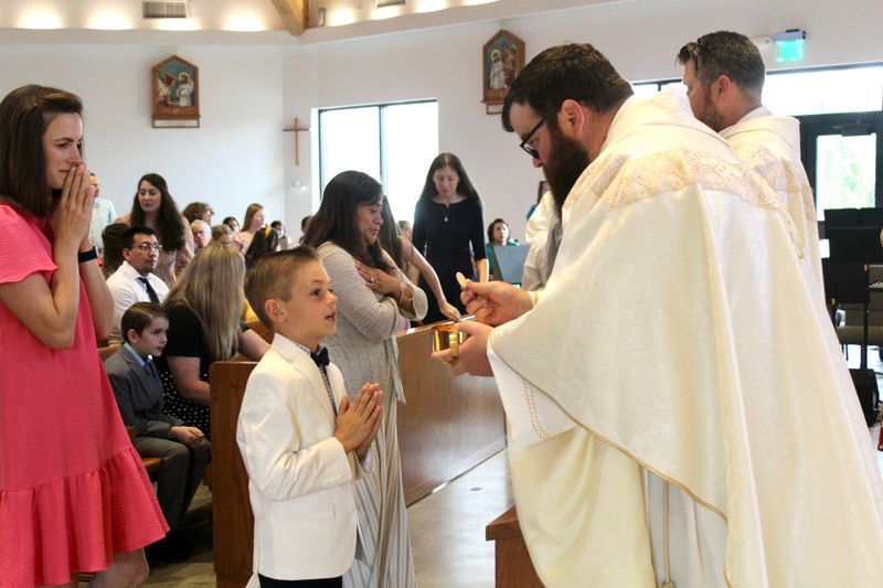 2025-04-05-first-communion-mass-0712.jpg