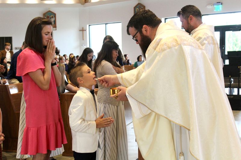 2025-04-05-first-communion-mass-0715.jpg