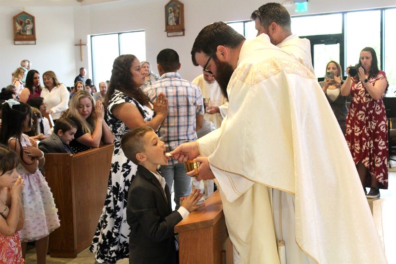 2025-04-05-first-communion-mass-0716.jpg