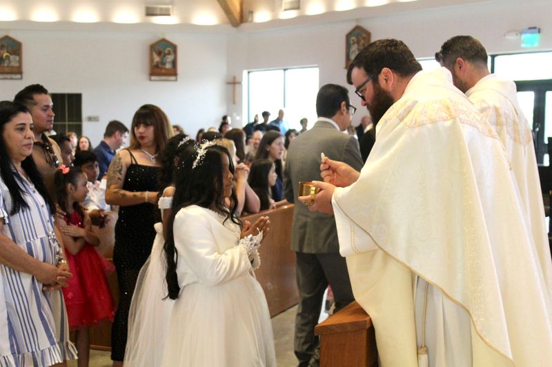 2025-04-05-first-communion-mass-0725.jpg