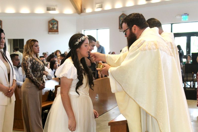 2025-04-05-first-communion-mass-0737.jpg