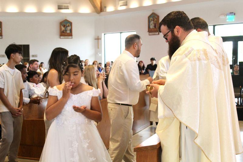 2025-04-05-first-communion-mass-0752.jpg