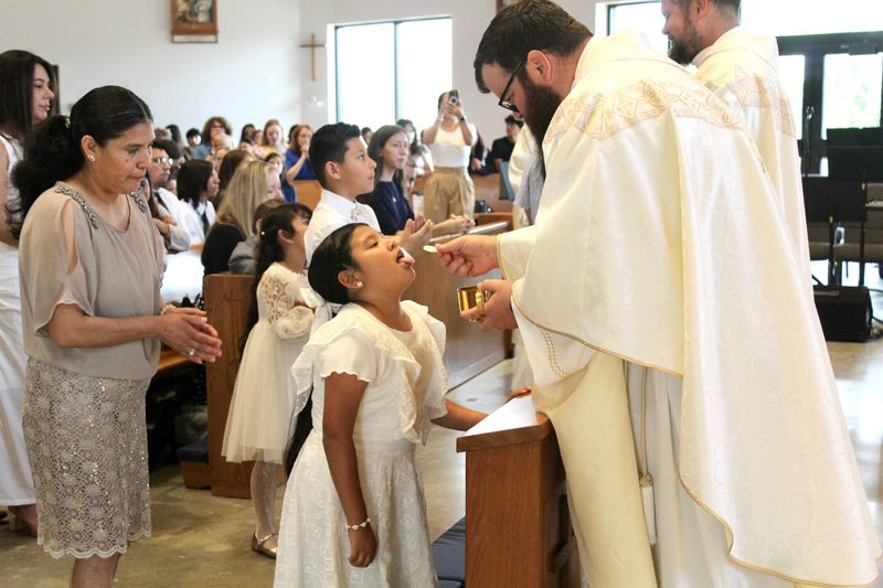 2025-04-05-first-communion-mass-0772.jpg