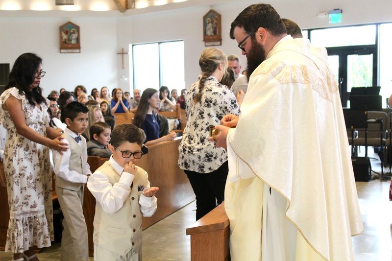 2025-04-05-first-communion-mass-0792.jpg