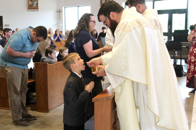 2025-04-05-first-communion-mass-0797.jpg