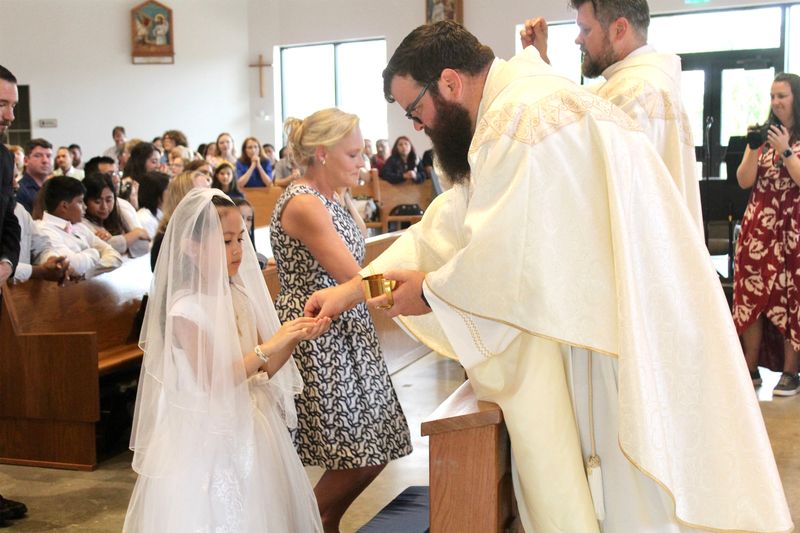 2025-04-05-first-communion-mass-0805.jpg