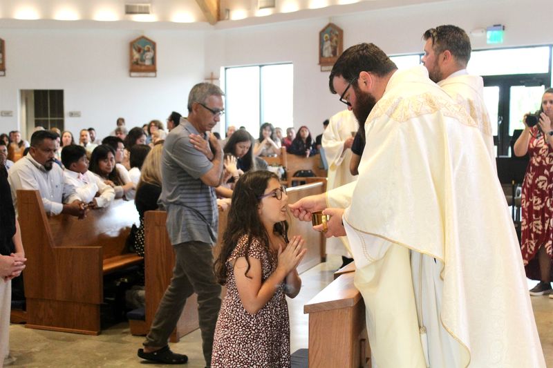 2025-04-05-first-communion-mass-0808.jpg