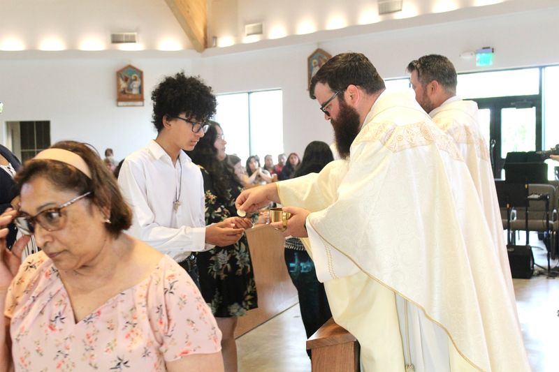 2025-04-05-first-communion-mass-0811.jpg