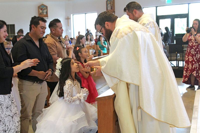 2025-04-05-first-communion-mass-0823.jpg