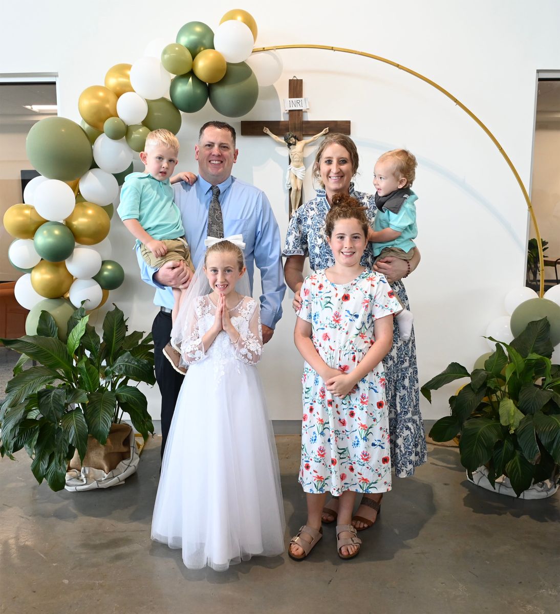 2025-04-05-first-communion-portraits-0015.jpg