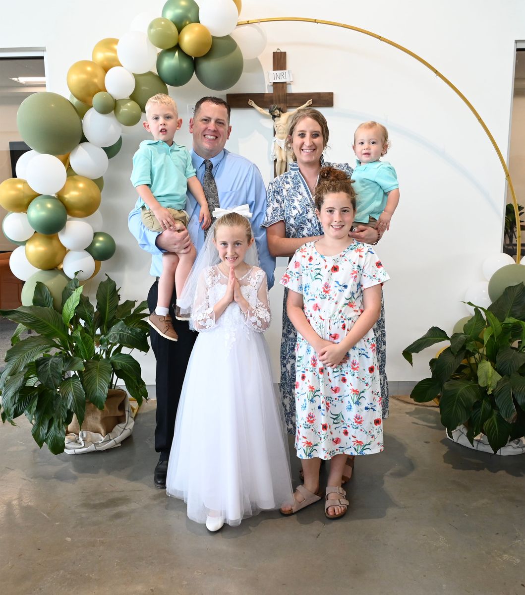 2025-04-05-first-communion-portraits-0017.jpg
