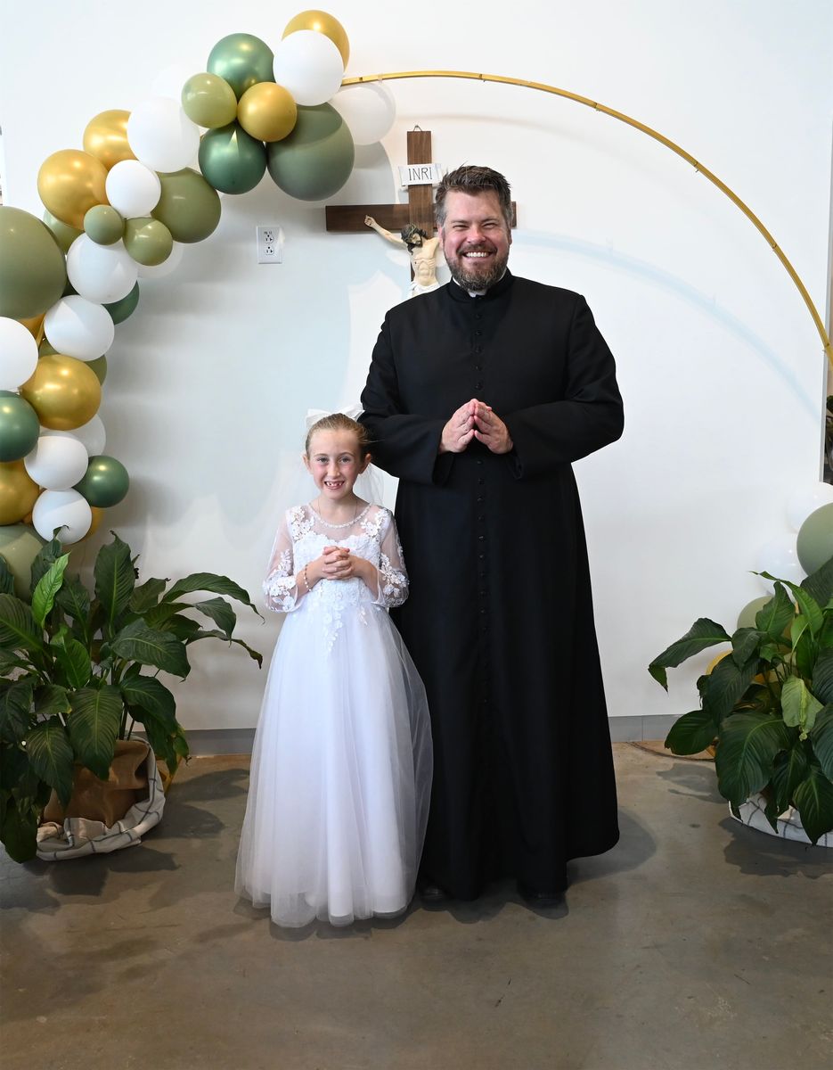 2025-04-05-first-communion-portraits-0038.jpg