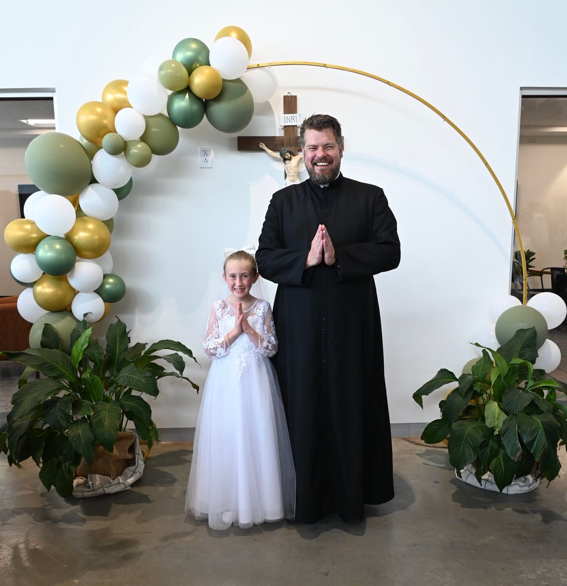 2025-04-05-first-communion-portraits-0040.jpg