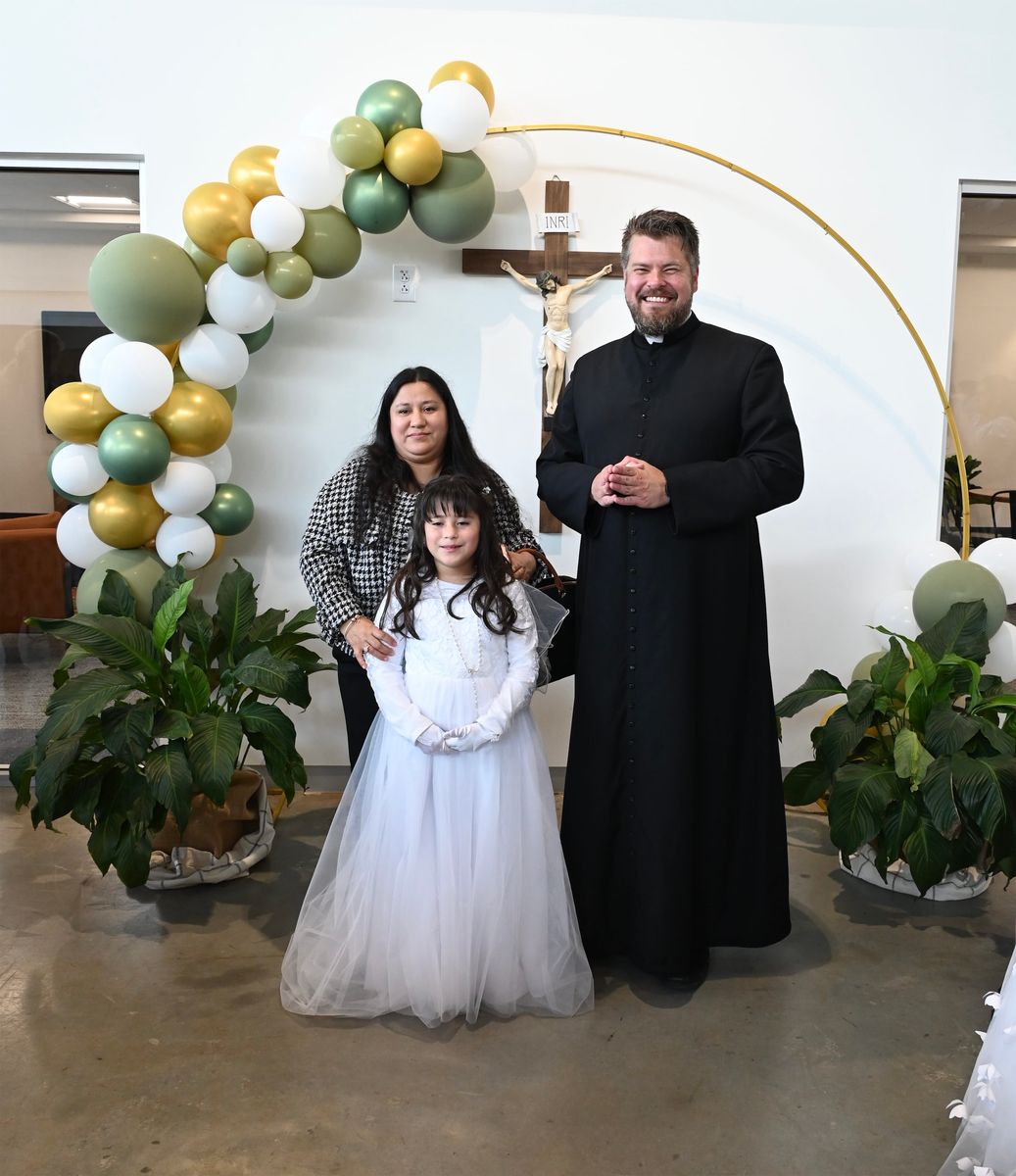 2025-04-05-first-communion-portraits-0046.jpg