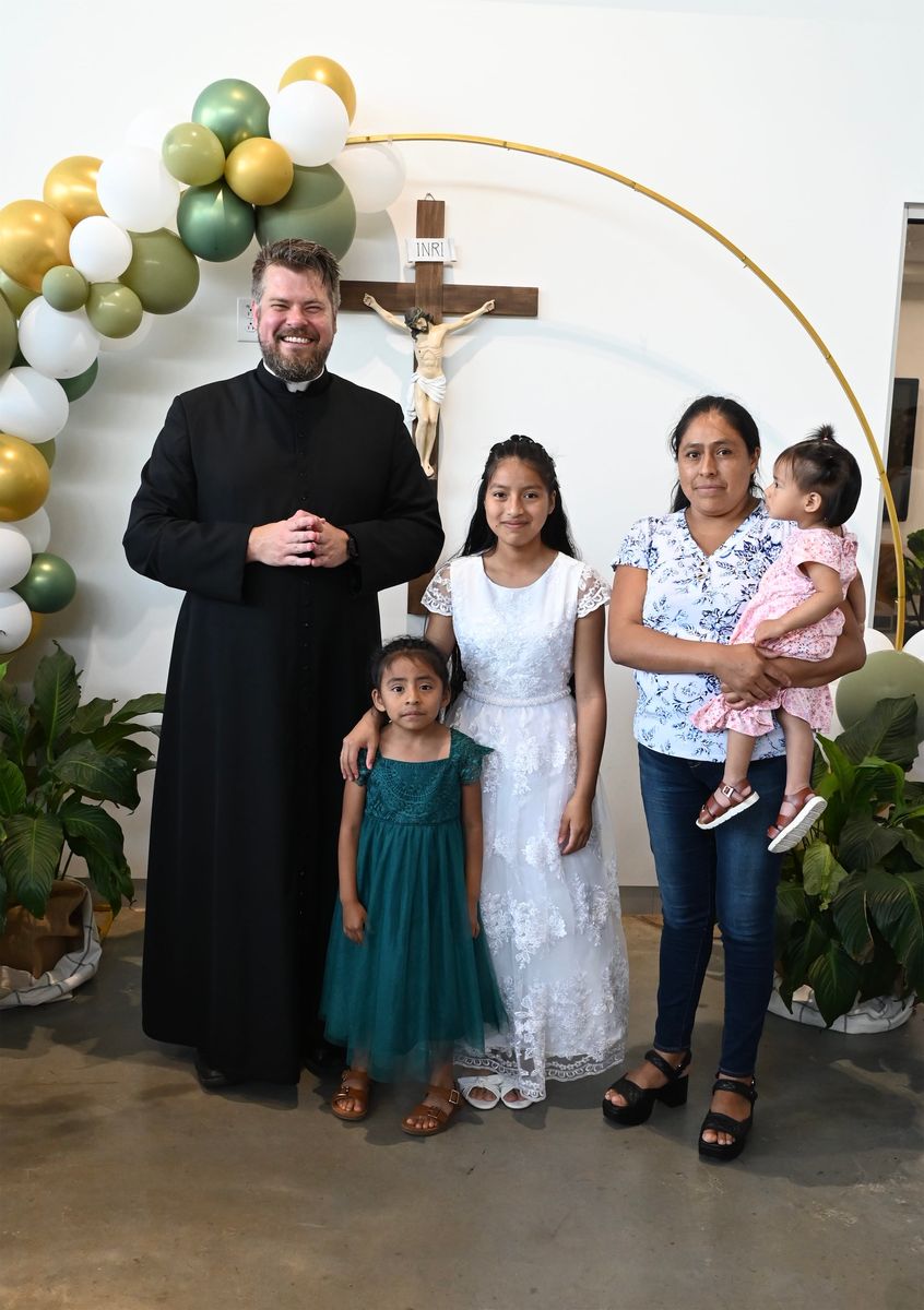 2025-04-05-first-communion-portraits-0053.jpg