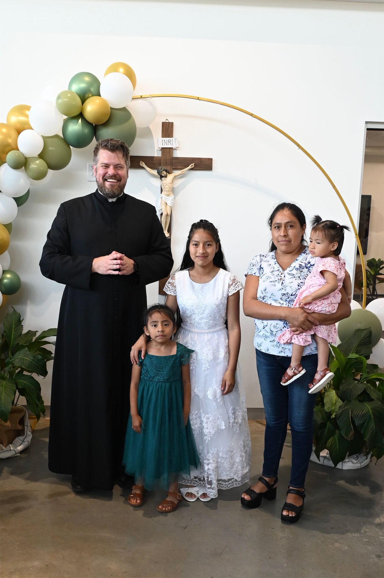2025-04-05-first-communion-portraits-0055.jpg