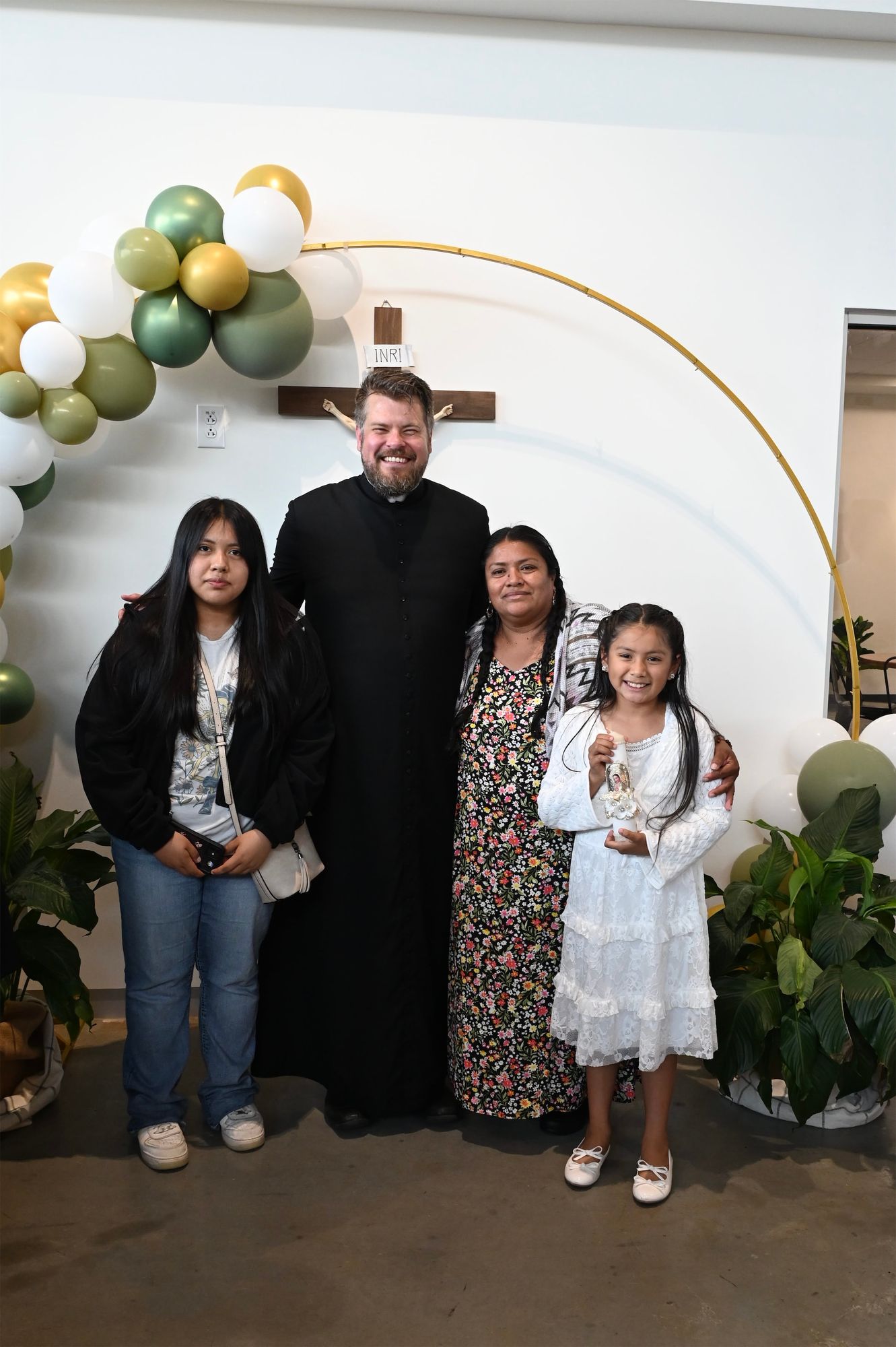 2025-04-05-first-communion-portraits-0074.jpg