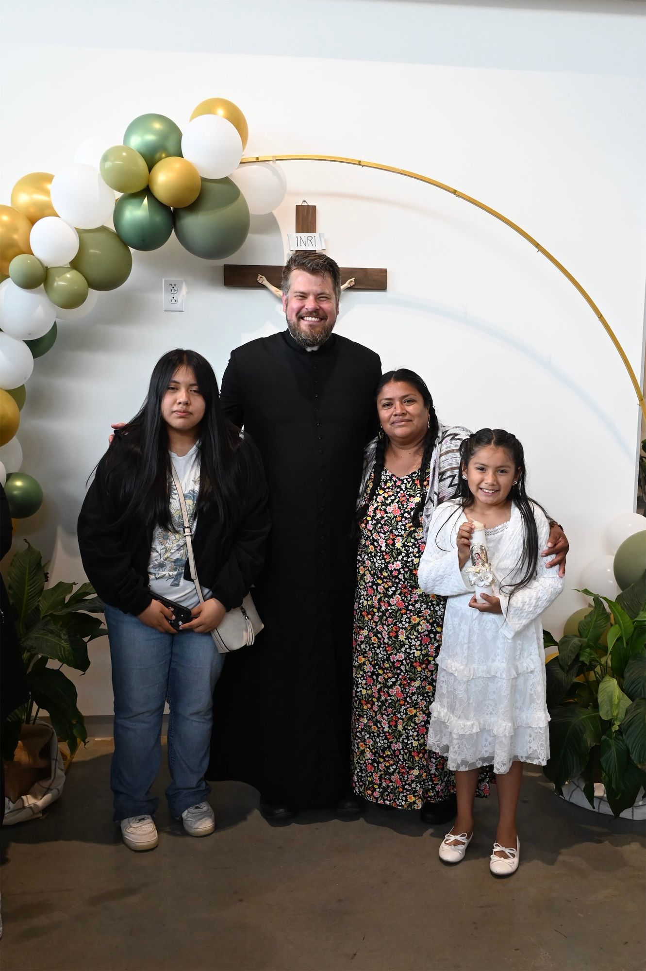 2025-04-05-first-communion-portraits-0076.jpg