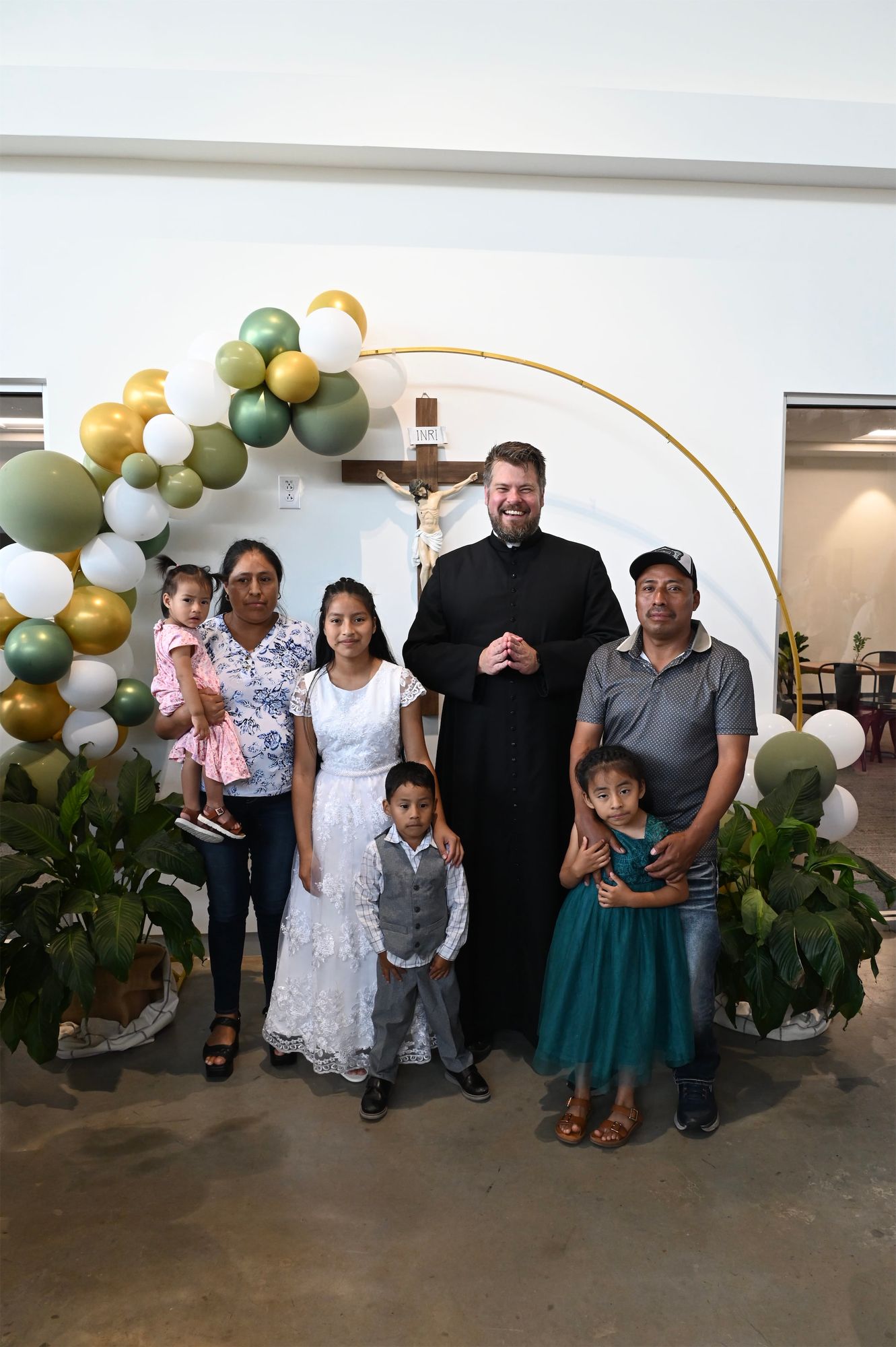 2025-04-05-first-communion-portraits-0088.jpg