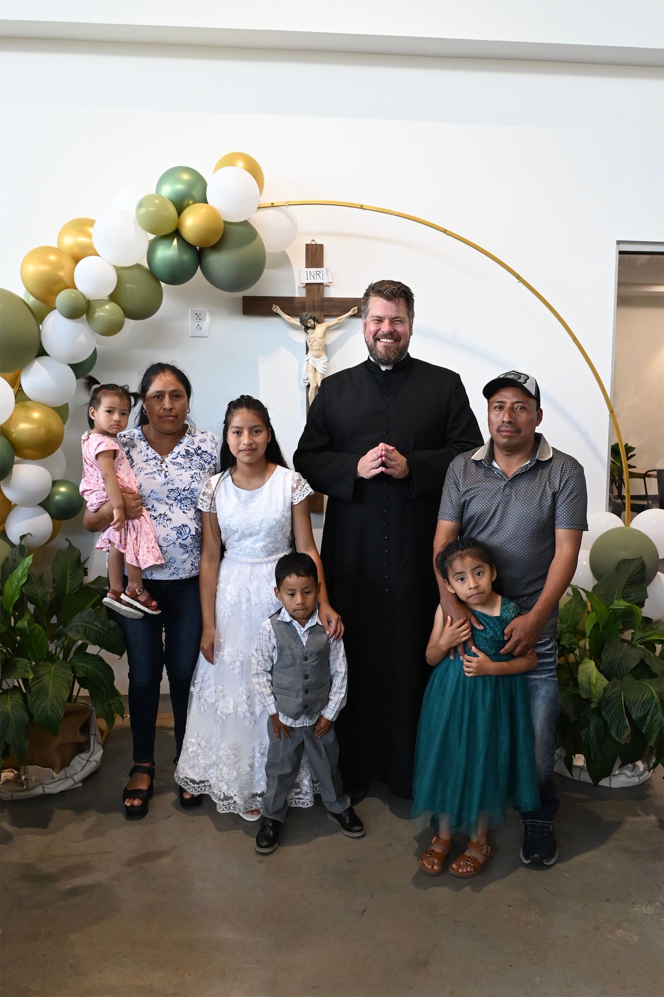 2025-04-05-first-communion-portraits-0091.jpg