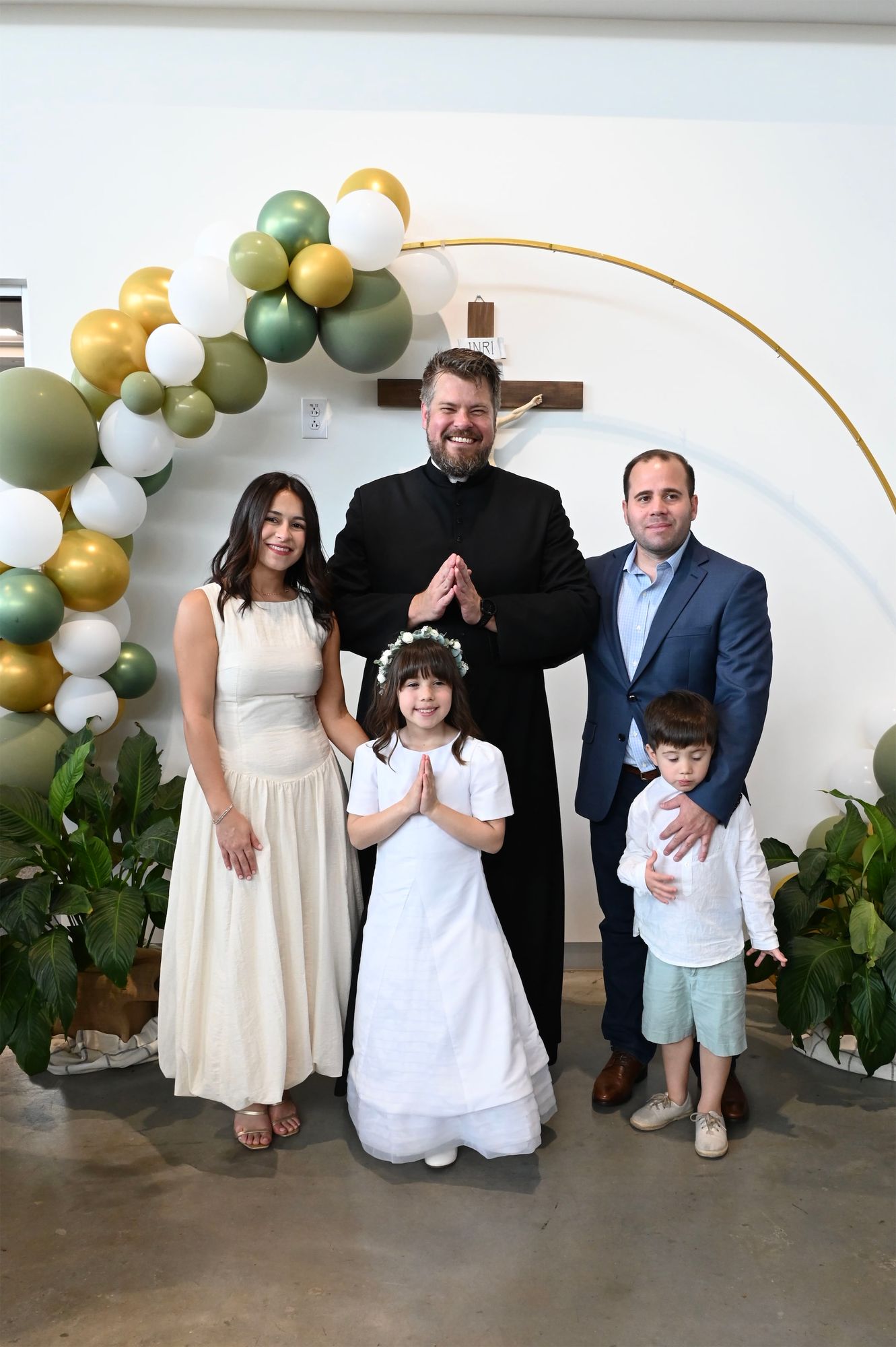 2025-04-05-first-communion-portraits-0103.jpg