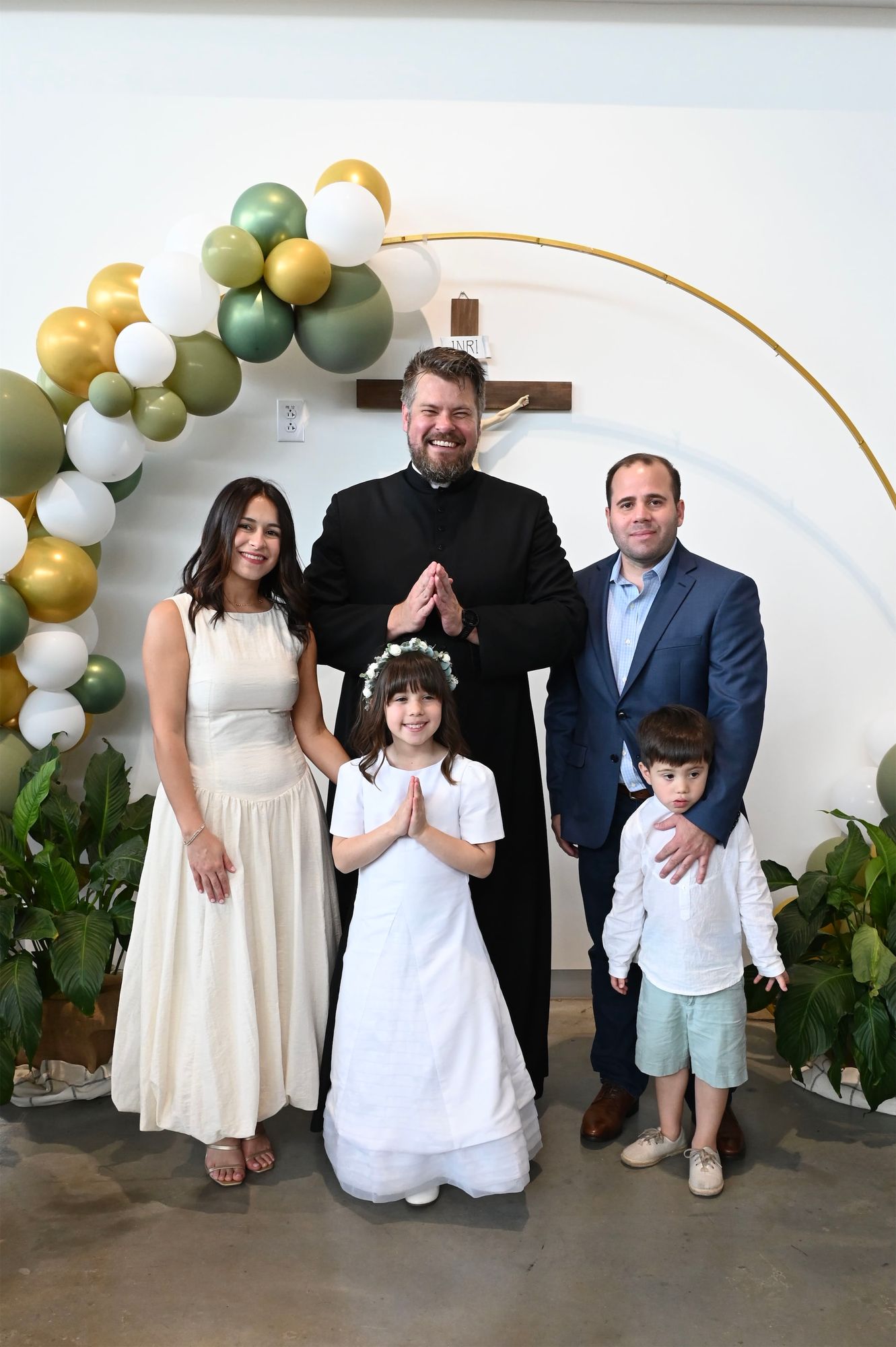 2025-04-05-first-communion-portraits-0104.jpg