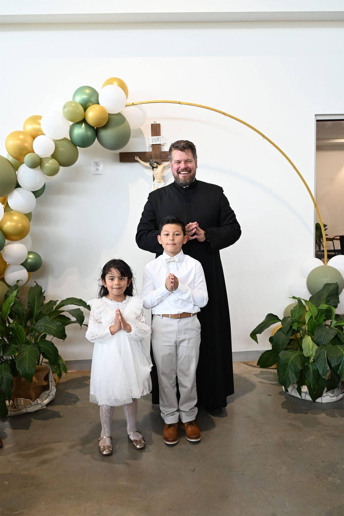 2025-04-05-first-communion-portraits-0127.jpg