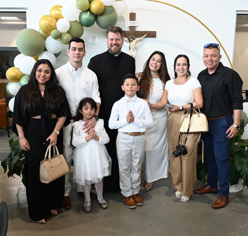 2025-04-05-first-communion-portraits-0133.jpg