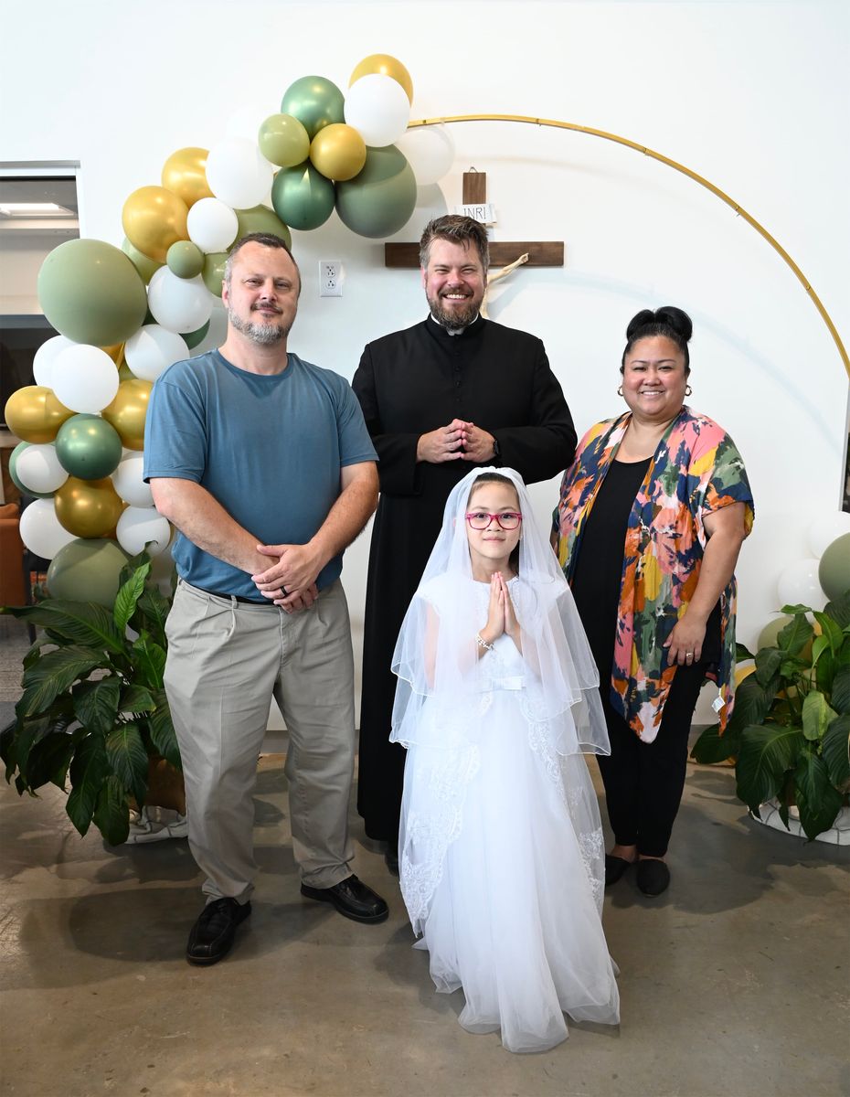 2025-04-05-first-communion-portraits-0139.jpg